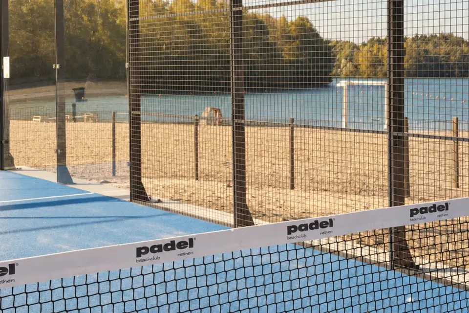 Padel Courts Beach Club Nethen in Nethen
