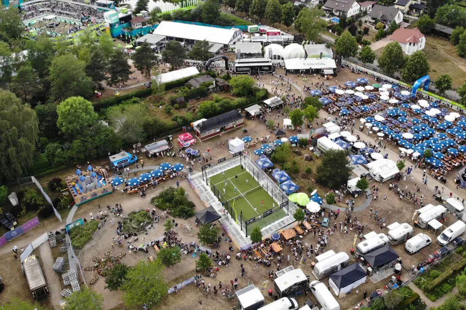 Pop-Up Court bei Challenge Roth